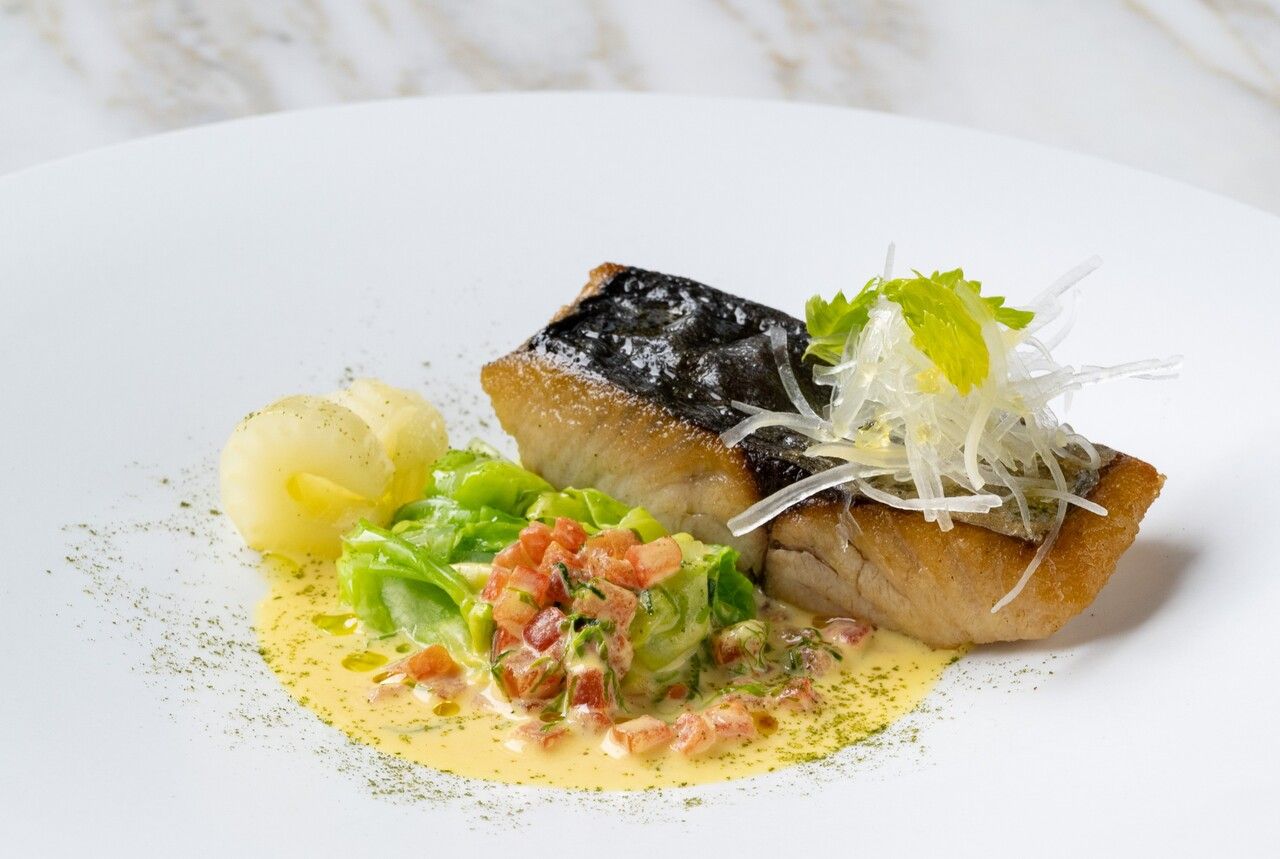 【Scénario】 Appetizer, soup, main course, dessert (4 courses total) + choice of 1 drink