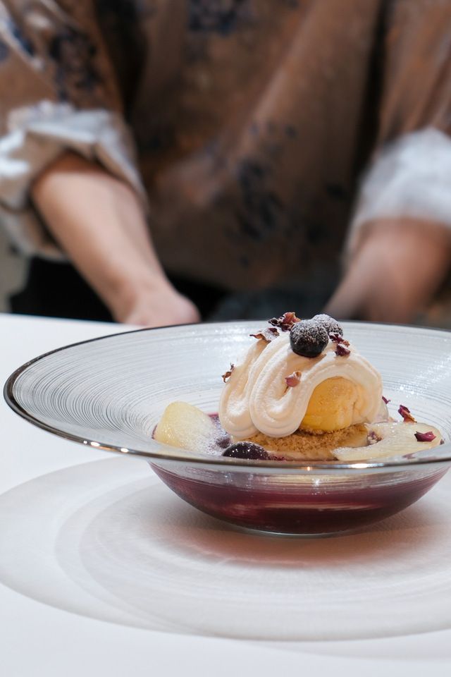 Seasonal parfait (drink included)