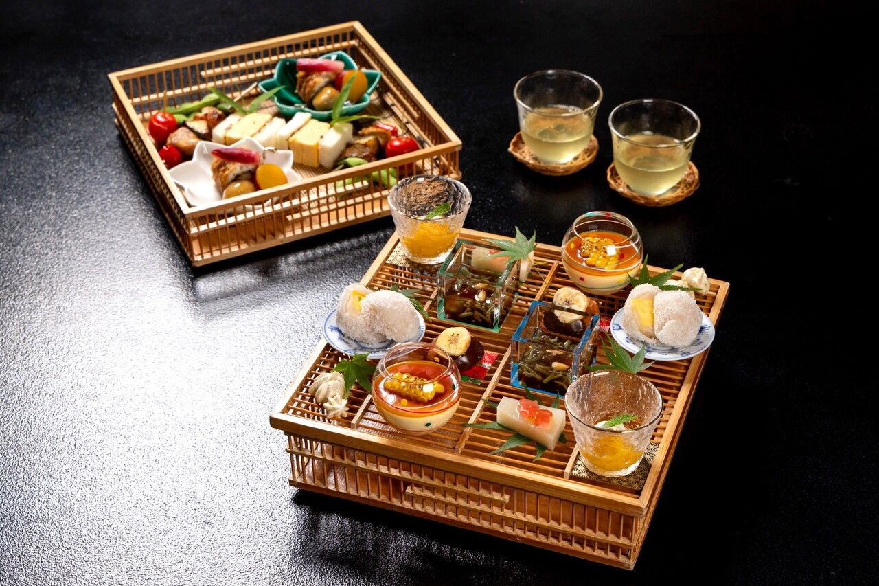 Japanese afternoon tea  [with champagne]
