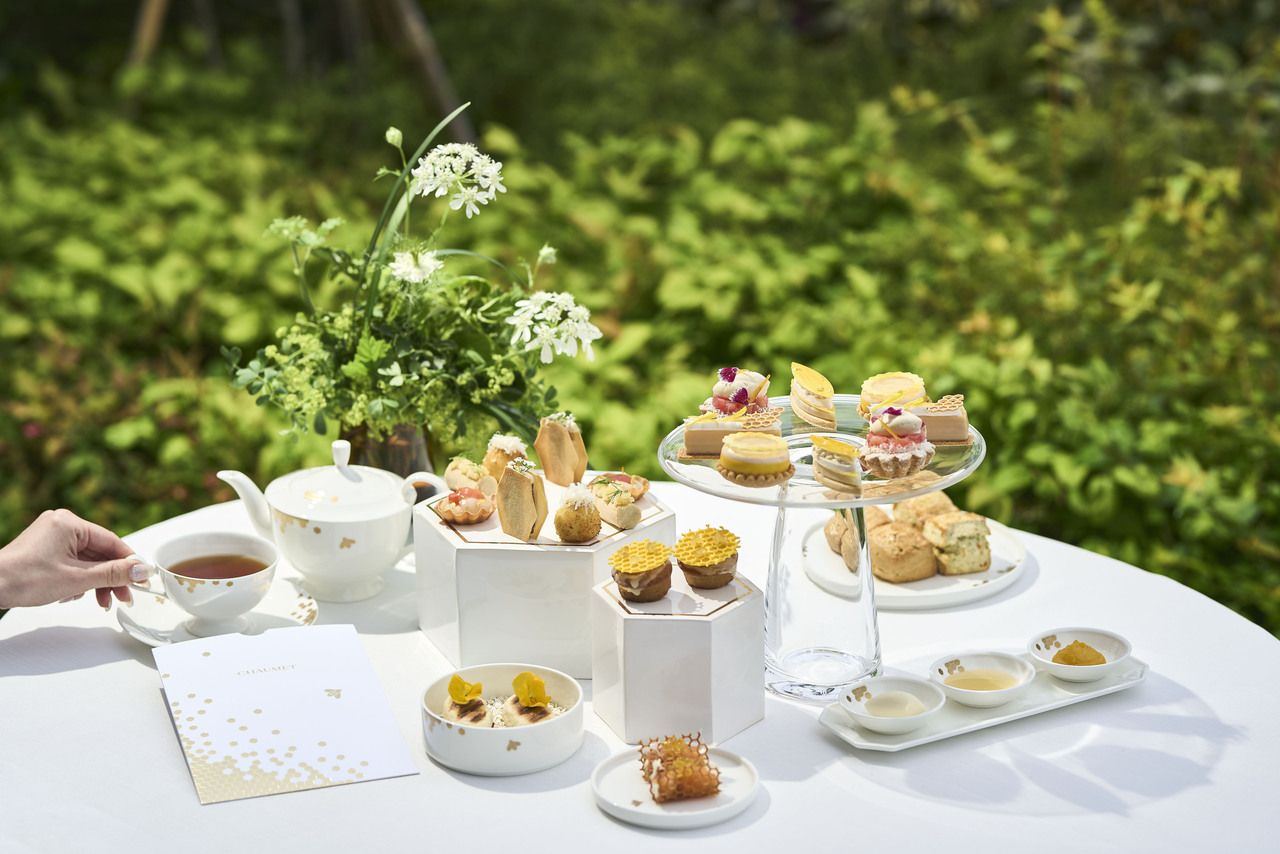 [Window seat guaranteed, complimentary champagne toast] Bee de Chaumet Afternoon Tea
