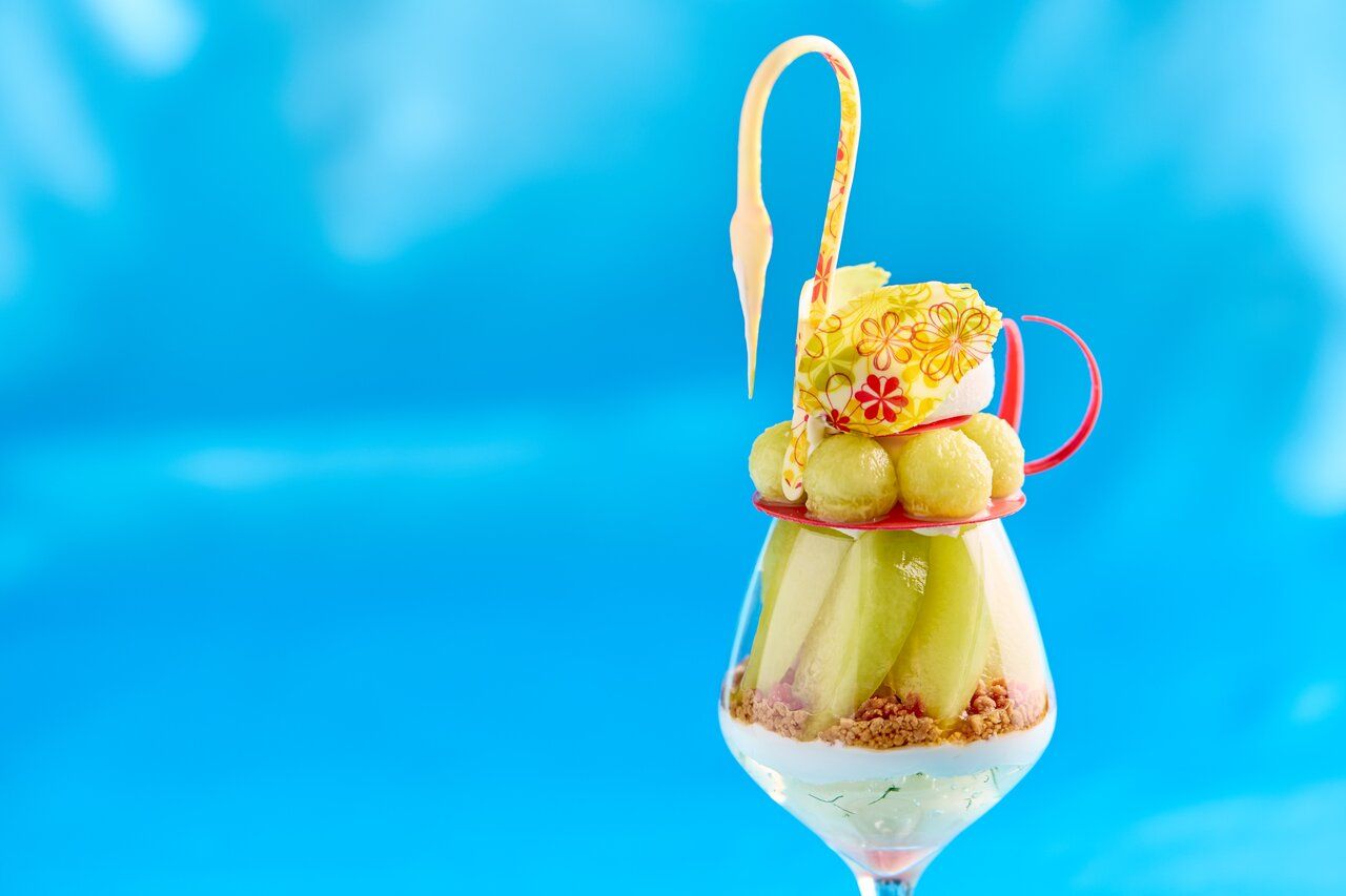 [Coffee or Tea Included] Swan Parfait ~Muskmelon~