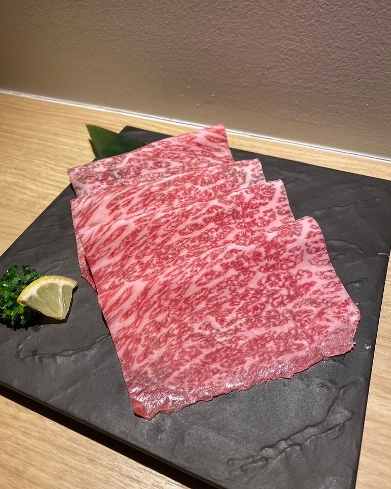 Hokkaido Obira Wagyu shoulder roast & Furano Wagyu lean meat 《Sukiyaki or Shabu-shabu》