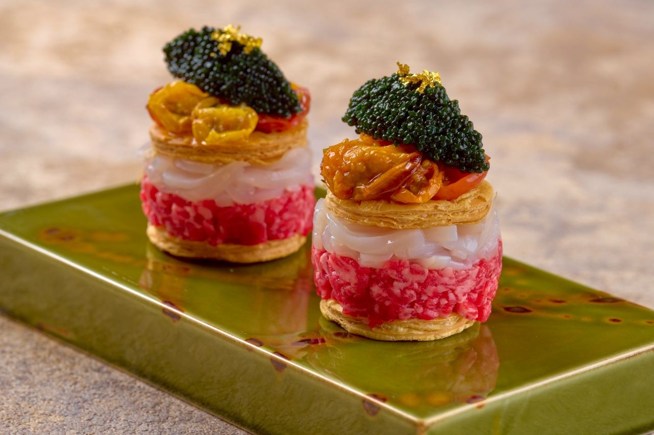 Private room guaranteed 【Shinjuku Ushimitsu Opening Commemoration Course】 This is a course celebrating the opening of Shinjuku Ushimitsu. It includes Wagyu crab and salmon roe yukke dog, summer pea & caviar yukke, minced cutlet sandwich ~with homemade sauce~, and white freezing cold noodles.