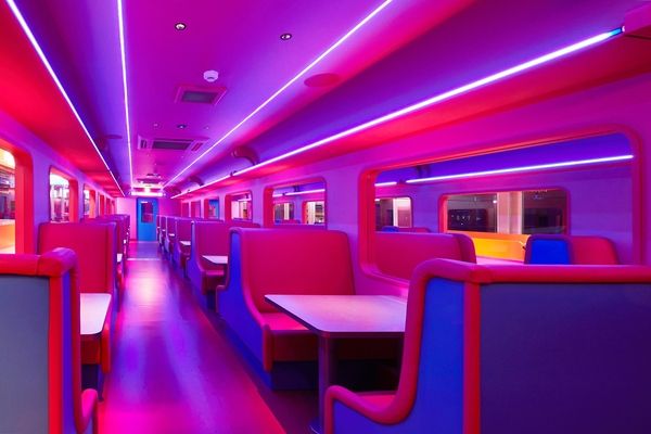 2号車BOX席