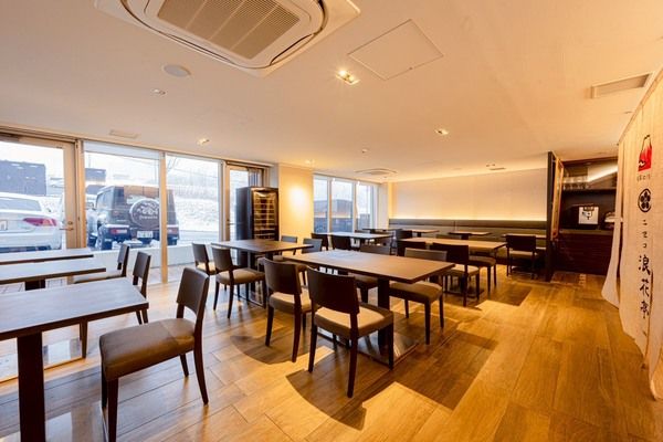 Table seats