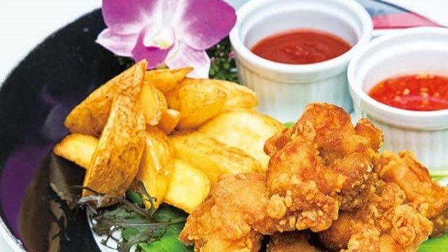 Sunset Terrace/Okinawa Kariyushi Beach Resort Ocean Spa