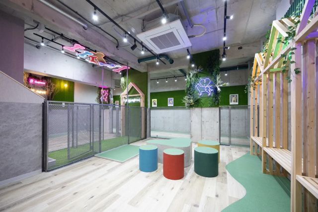 HUSKY CAFE TOKYO