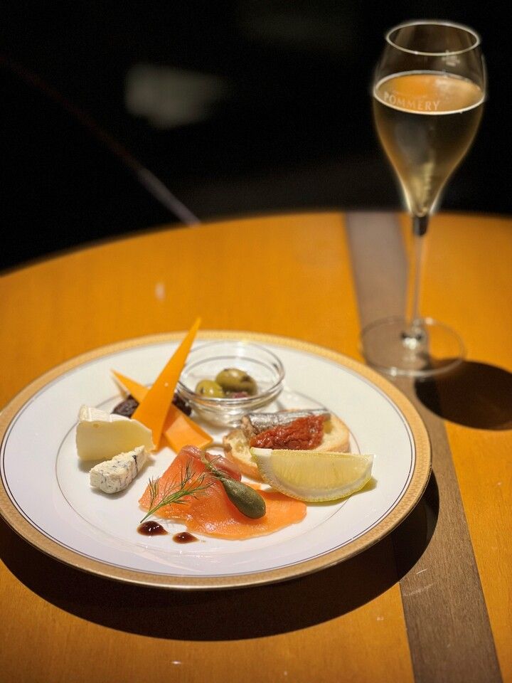 スパークリングワイン含む2時間フリーフロー+ミニオードブル（お席料カット）