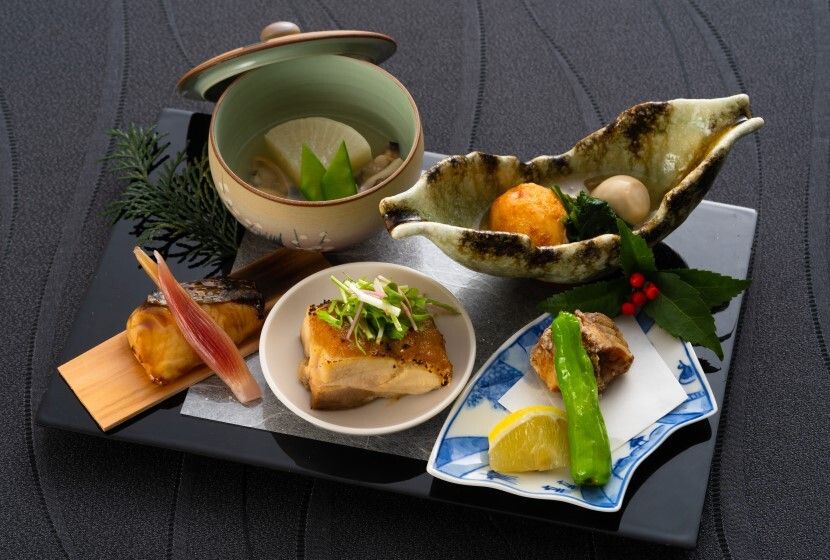 [Weekdays only] Hyakkarioran (table seats)