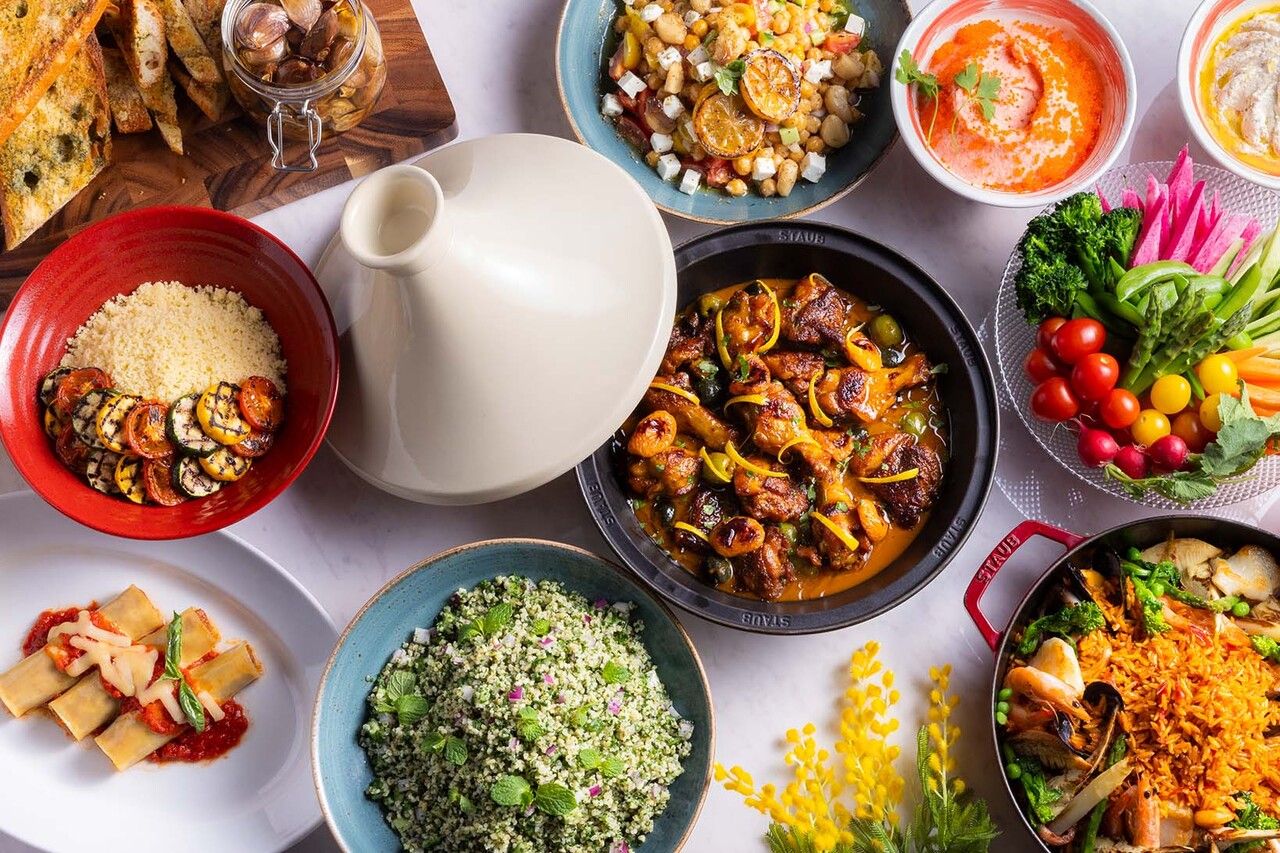  Lunch Buffet with All-you-can-drink soft drinks