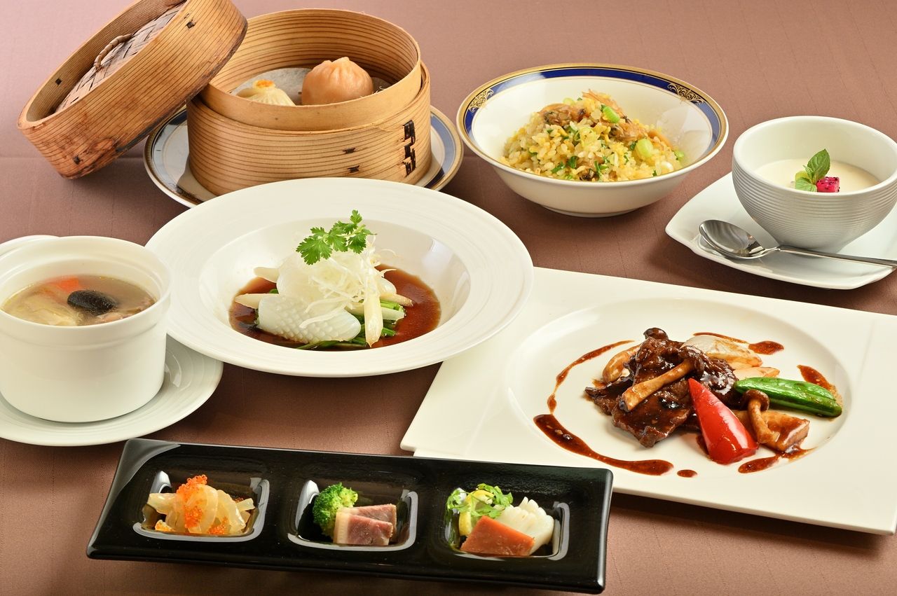 【Lunch】【Shinkai Course】Our signature hearty medicinal mixed rice soup with plenty of ingredients, served with house-made duck. Includes 1 drink + coffee (private room guaranteed, weekdays only)