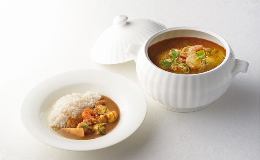 [Specialità di pesce al curry tailandese, piccola insalata, gelato e drink dopo pasto inclusi] (Disponibile solo per prenotazioni online)