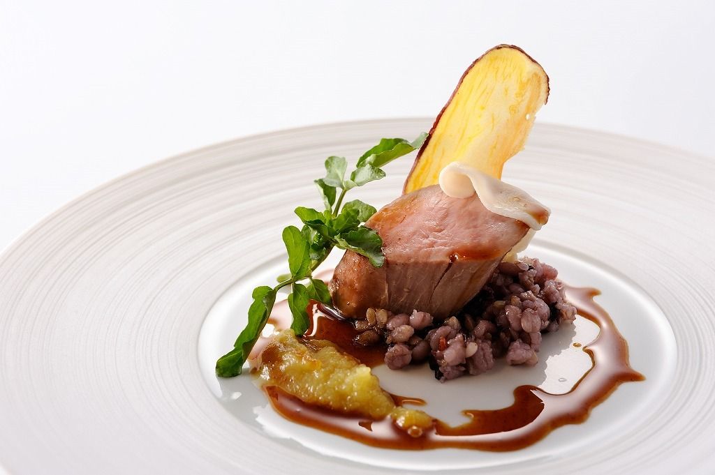 【公式HP予約限定プラン】オリジナルノンアルコールカクテル付き　お好みでメインディッシュをお選びいただける　MODERNEハーフコース　4,900円→4,300円