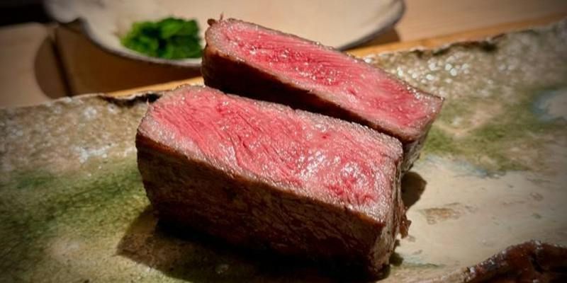 【包间】神户牛肉与当季优质食材的特别套餐，共约9道菜品