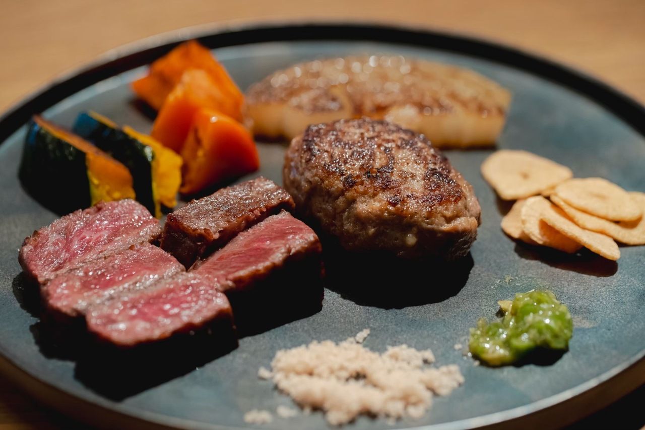 ハンバーグ × 和牛ランチ