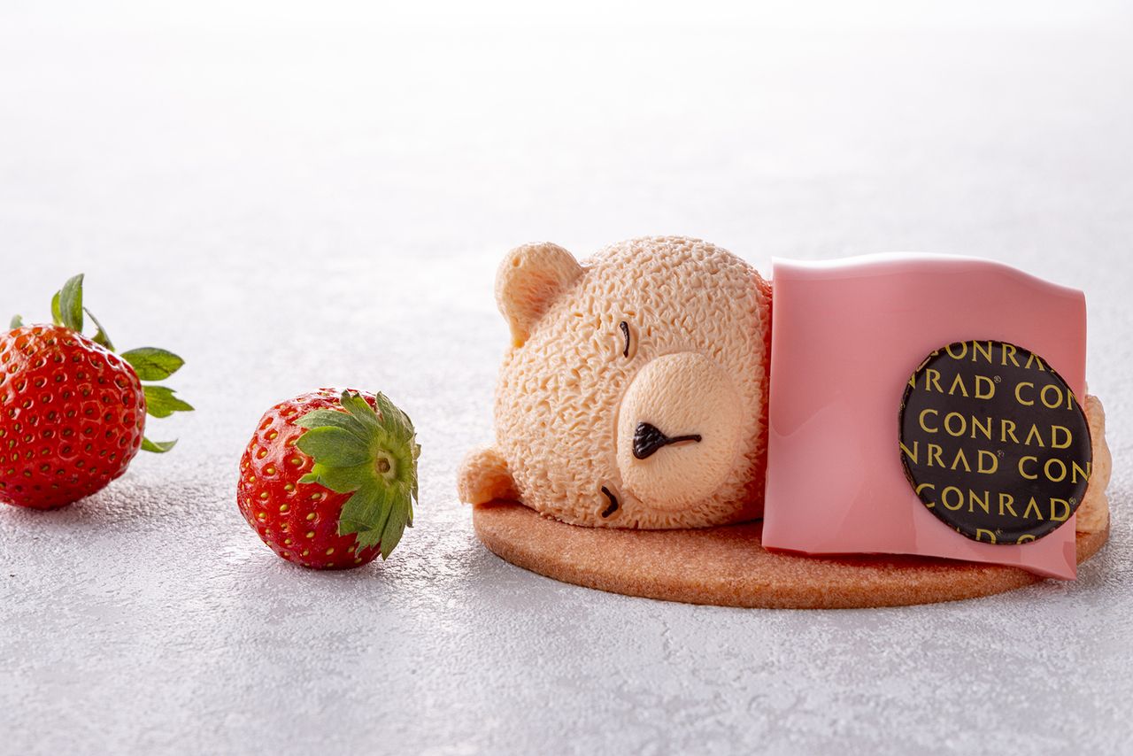 【平日】 あまおう苺ソース入り ティラミスベアセット
