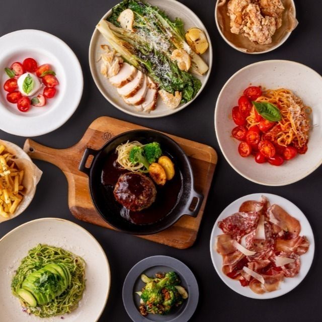 适合妈妈会议和女生聚会的午餐套餐，包括沙拉自助餐、饮料吧和甜点