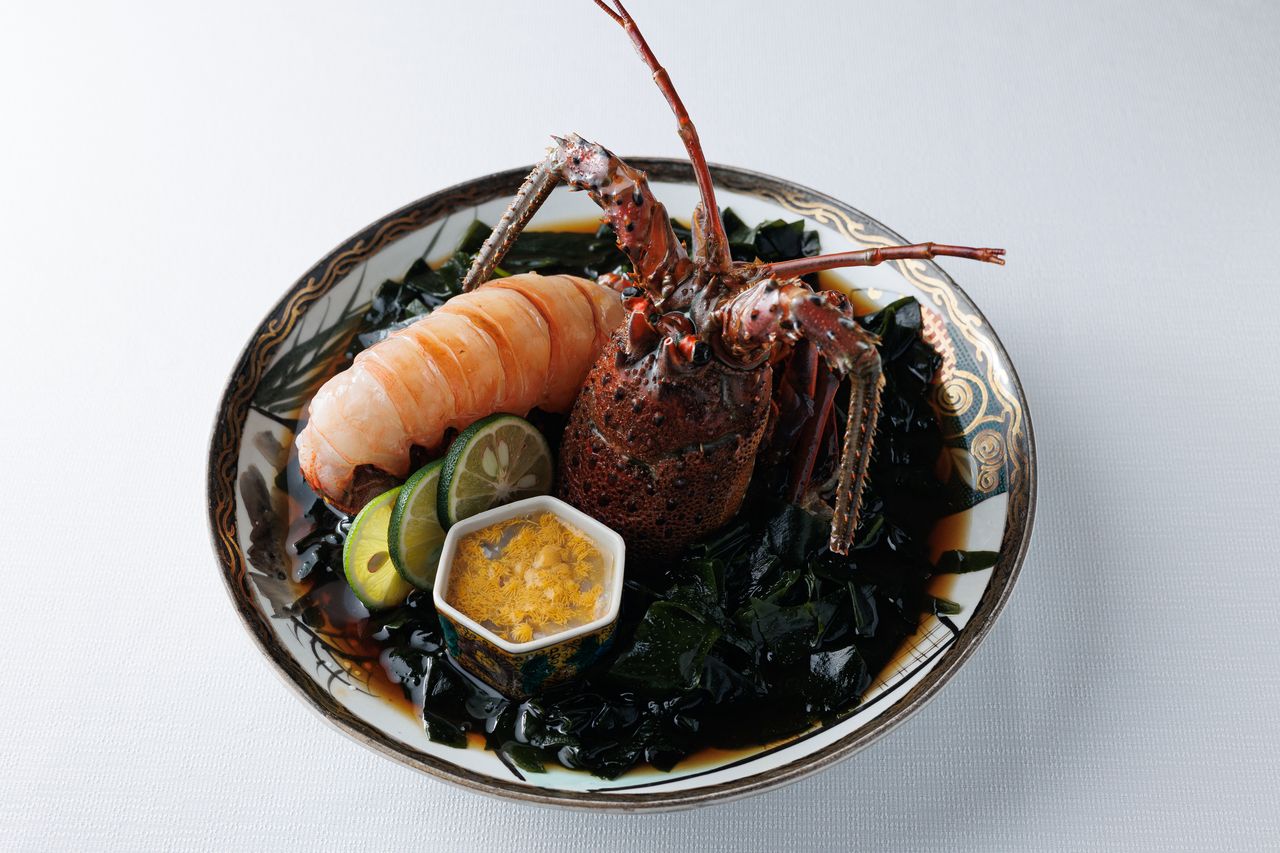 [Spiny Lobster Soy Sauce Course]