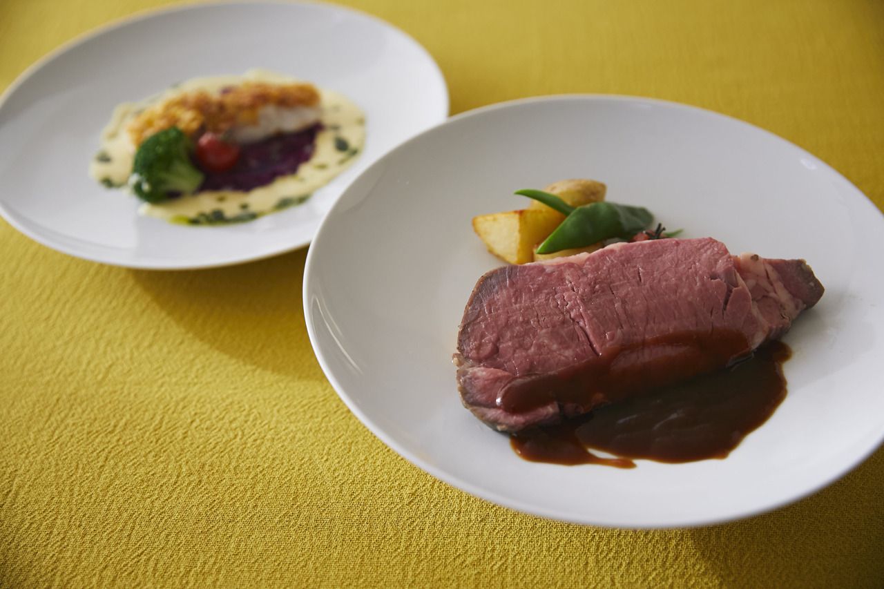 【Weekdays Only】Cafe Lunch Mainly Fish or Meat