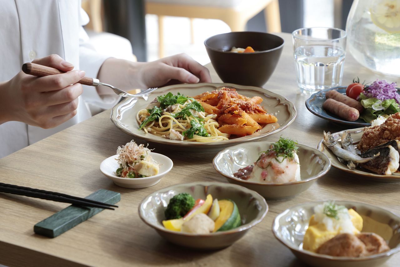 [Holidays (Saturday, Sunday, and public holidays)] New lunch buffet