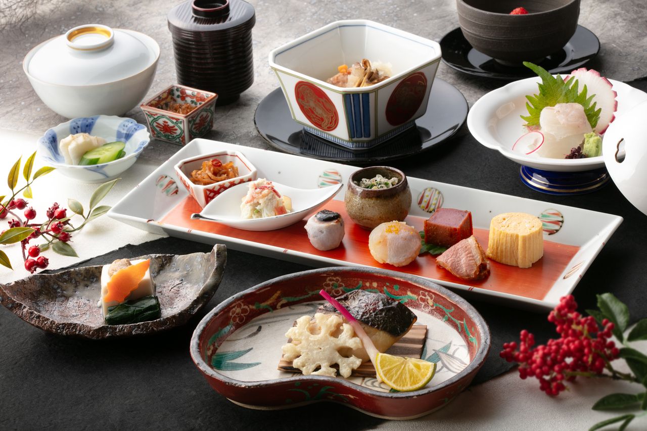 [Lunch Kuretake] Sakura Lunch Kaiseki