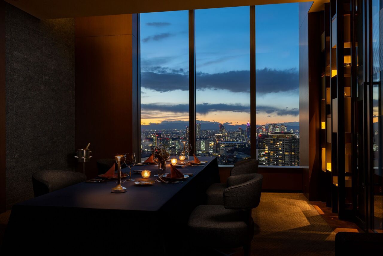 [Dine in a semi-private space with a night view] ~Sapphire~ 