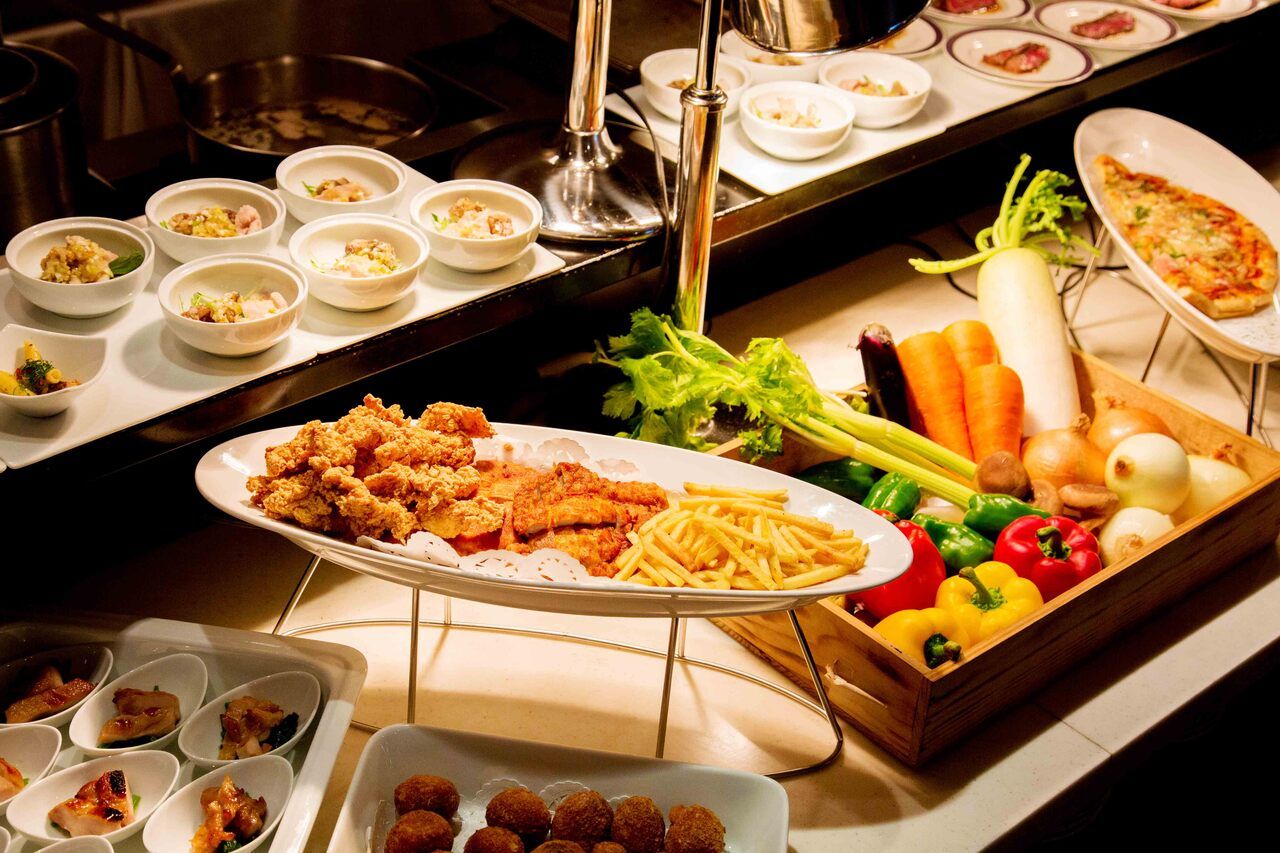  Lunch Buffet for Elementary School Students <11:30 to 13:00>