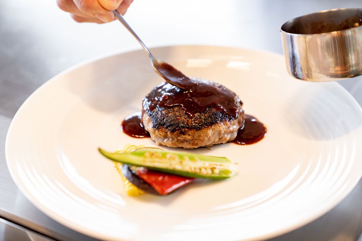 宮古牛ハンバーグランチ