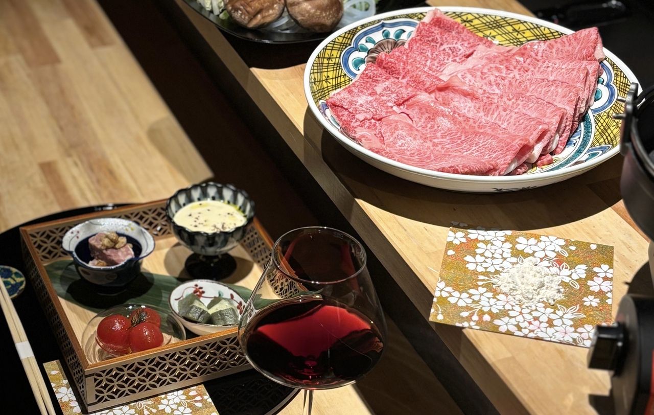 Wagyu Shiraoi Beef Sukiyaki Course (200g)
