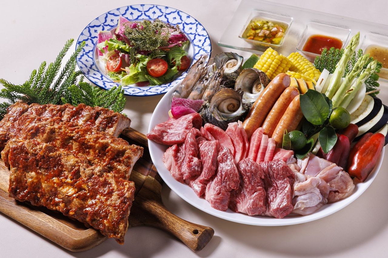 【がちまやー】 沖縄県産和牛&山賊スペアリブと海鮮のセット