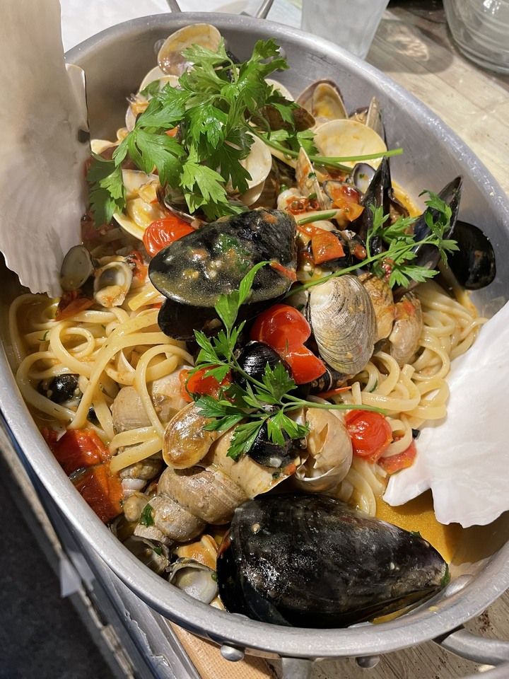 Amalfi-style hearty seafood course