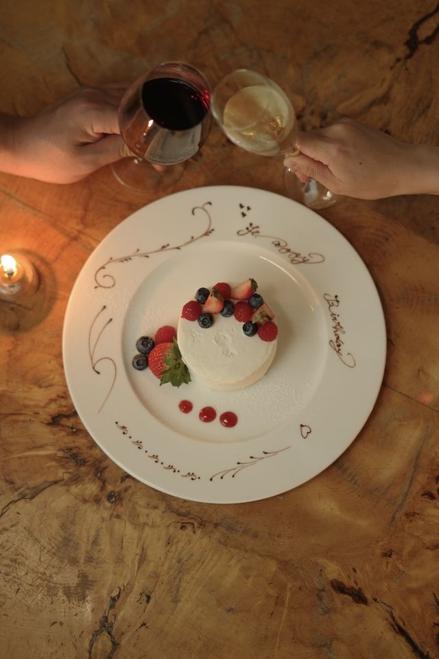 Dinner Share Plan【2HDrink Free 付】＋Anniversaryプレート 