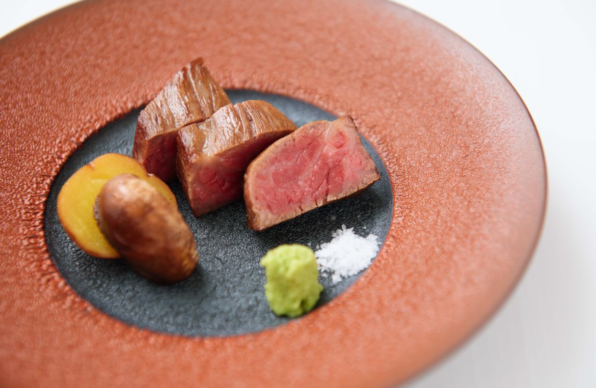 Dinner course (includes free drinks)