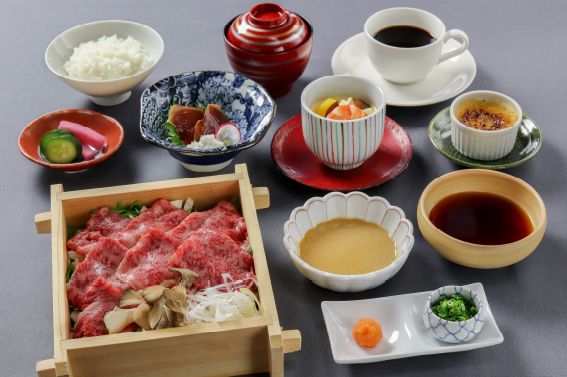 Shiraoi beef steamed with vegetables set