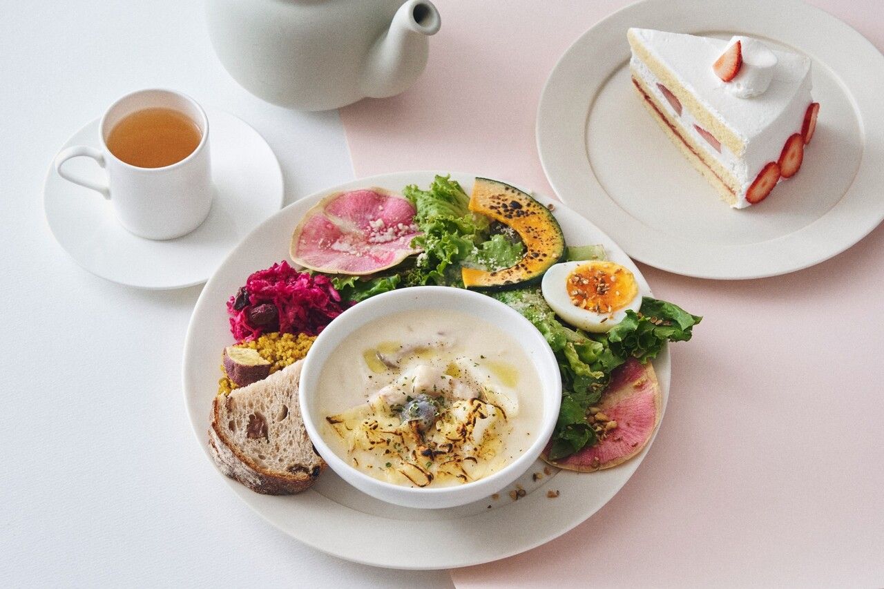 Special Lunch with Dessert & Drink — Pancetta and Mushroom Cheese Cream Soup & Salad with Organic Onion Dressing