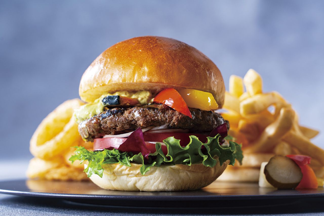 【WEB予約限定】１ドリンク付き　PLAZA BURGER