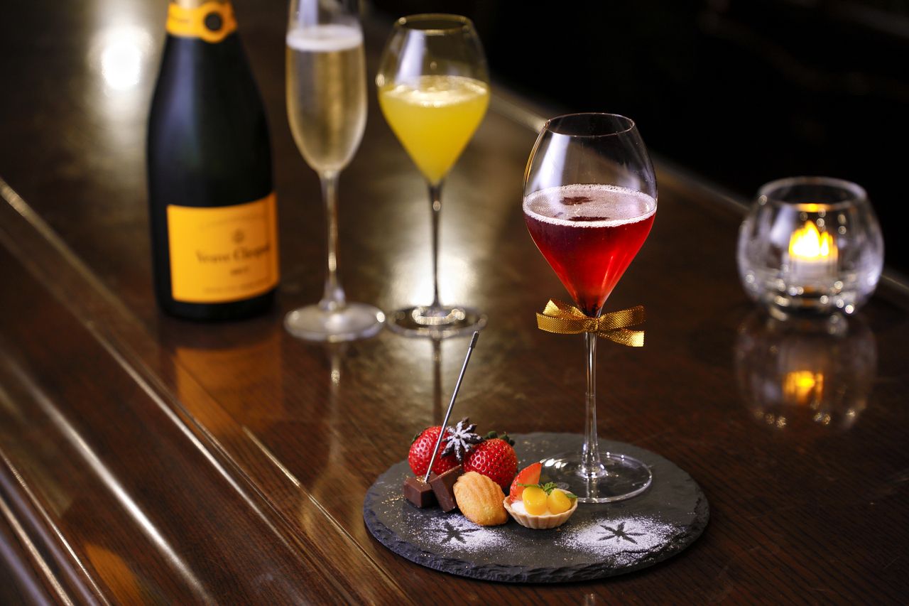 Christmas Cocktail Plate