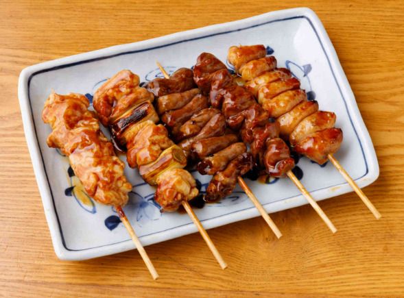 【11月～】炭火焼鳥/骨付き鶏と柚子の濃厚白湯鍋／胡麻ぶり【2時間飲放付】7000円