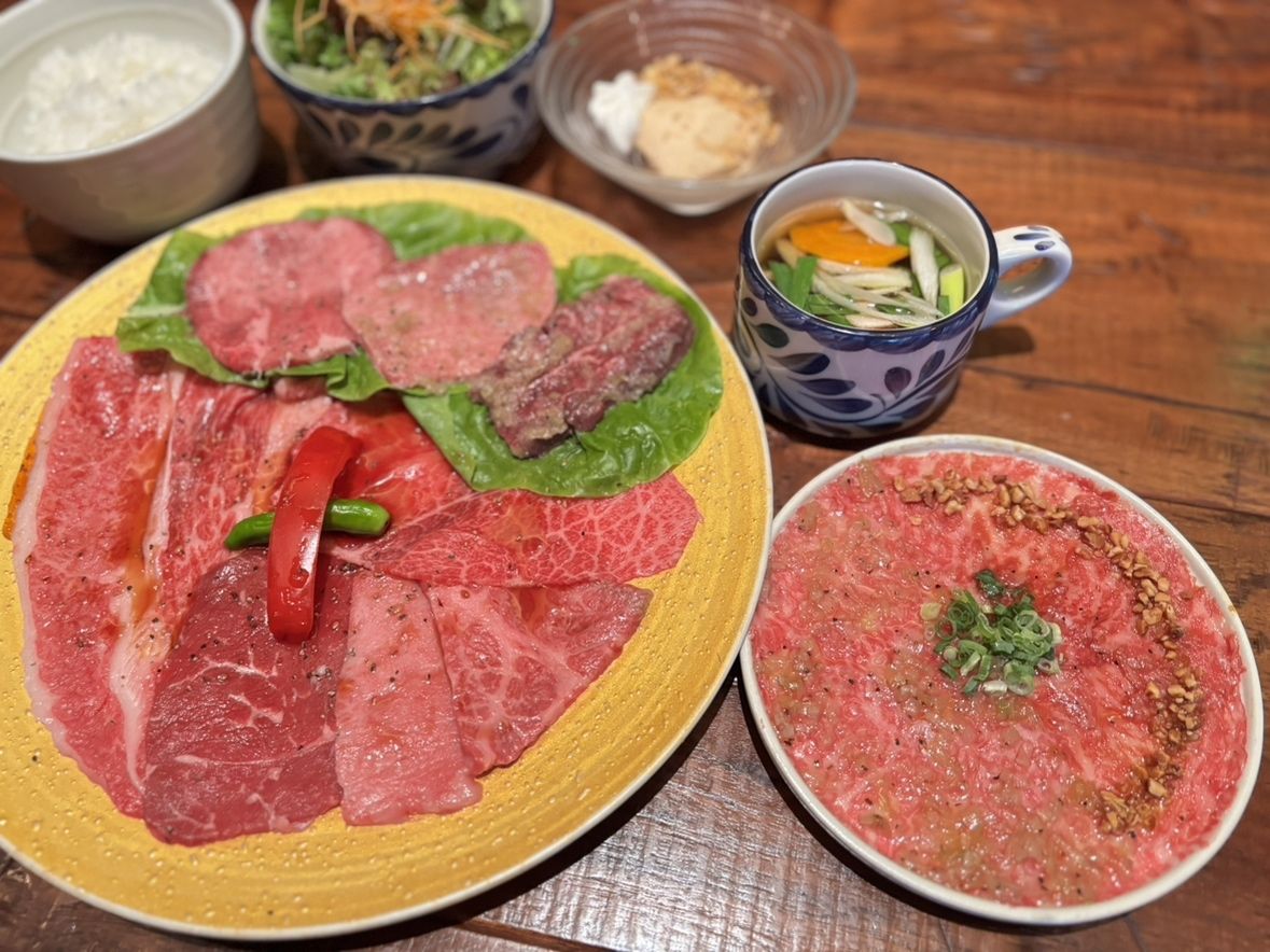 【名物ユッケ付】渋谷限定スペシャルランチセット