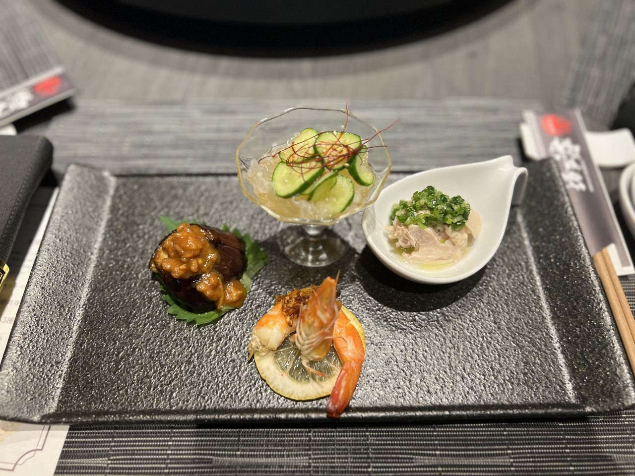 【ディナーコース】香虎コース、蝦夷アワビや北京ダック、和牛ステーキを盛り込んだモダンチャイニーズに全8皿（要予約）