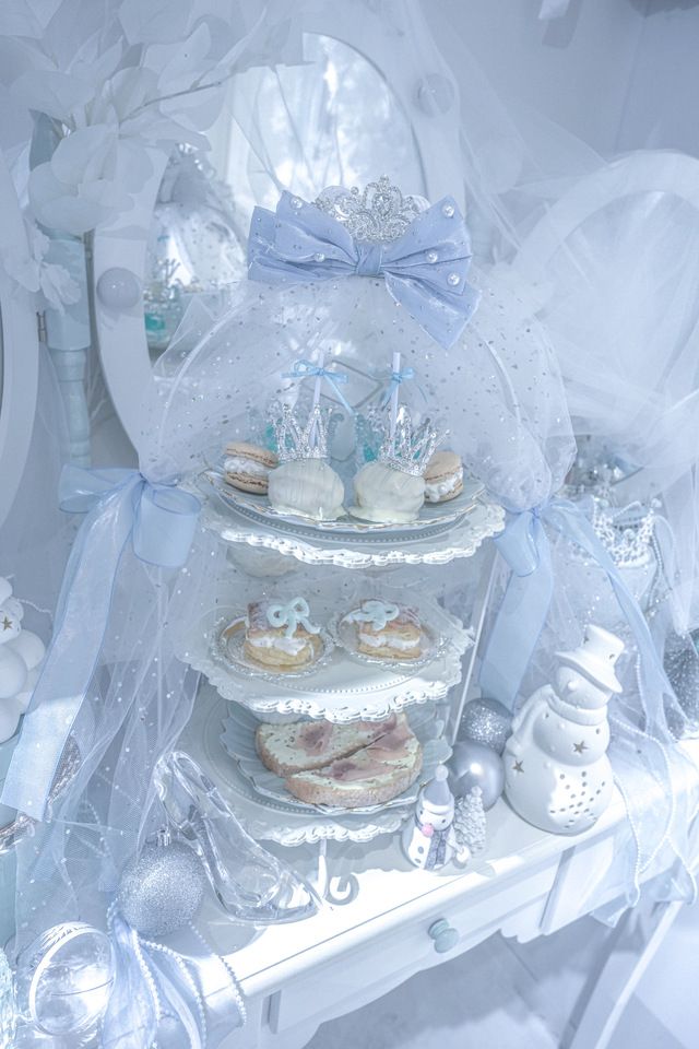 ❄️✳︎𝒞𝒾𝓃𝒹ℯ𝓇ℯ𝓁𝓁𝒶 𝒞𝒽𝓇𝒾𝓈𝓉𝓂𝒶𝓈  - ¥5,200(Price for 1 people / Served on a 3-tiered tray)