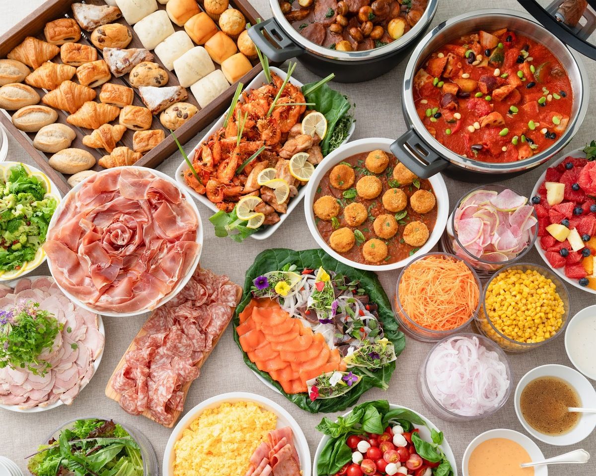 [All-you-can-eat Italian antipasto buffet] Includes a drink bar and all-you-can-eat bread