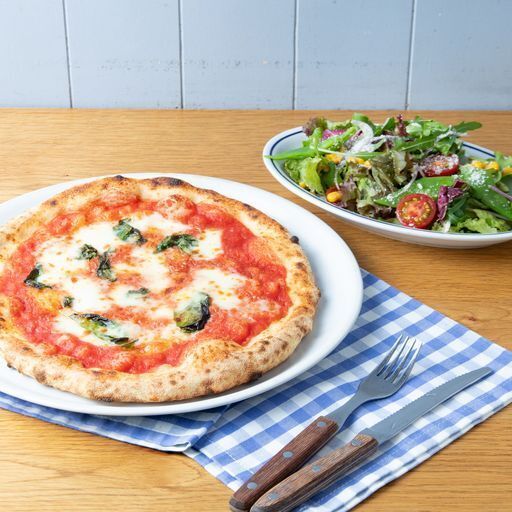 誕生日や記念日のお祝いに！メッセージプレート付き【平日限定】選べるメインのランチコース★乾杯ドリンク＋サラダ＋食後のデザート＆カフェもついたお得なコース★