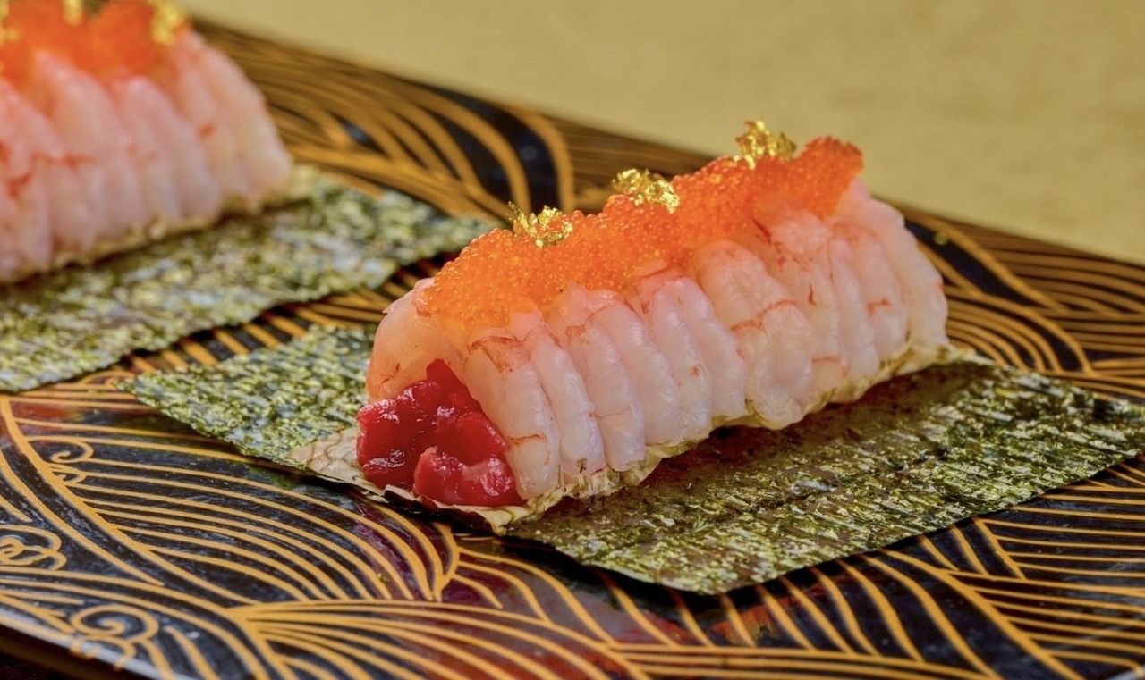 年始限定1月31日まで【甘エビのユッケドッグコース】飲み放題付き！新商品「甘エビのユッケドッグ」をご提供！更に厳選タン3種含む焼き物6種のコースをドリンク代金も込みでご提供！