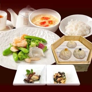 【平日ランチ】海老・イカ・季節野菜のXO醤炒め御膳