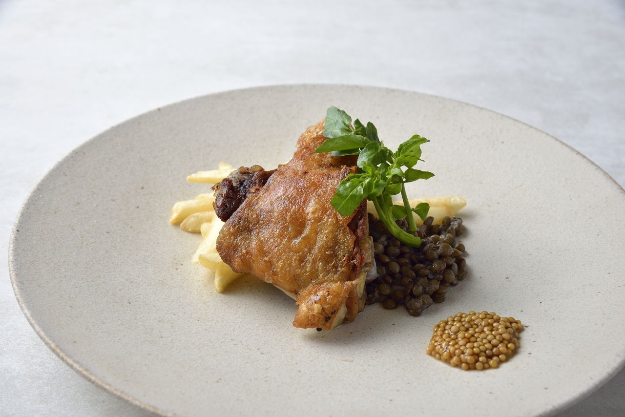 [Lunch] Standard course: 4 dishes including the specialty "aged beef hamburger steak", amuse-bouche, and colorful salad