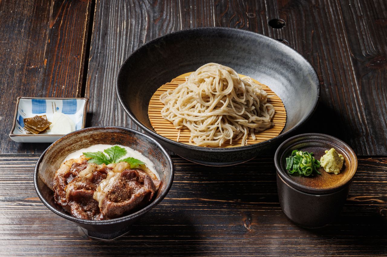 〈新メニュー〉ししとろ丼セット