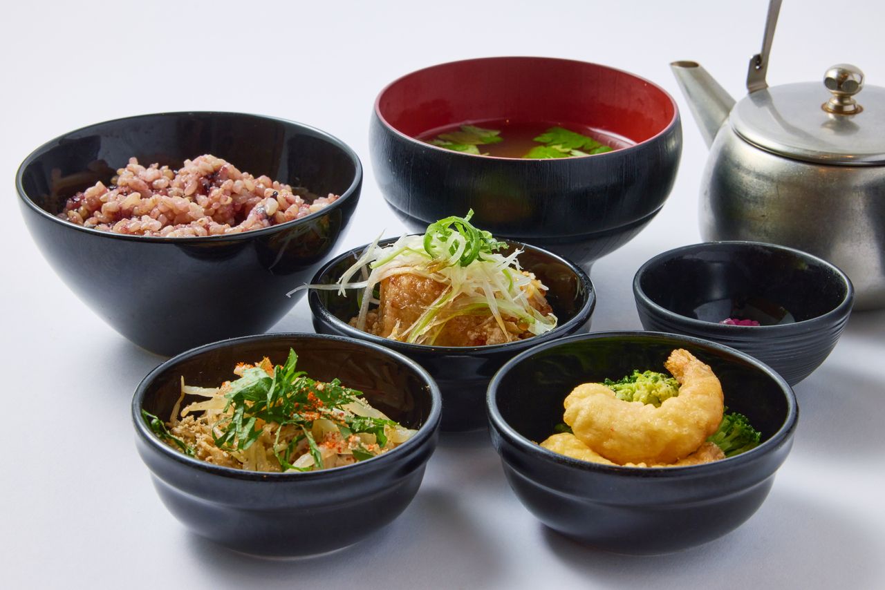 【休日のお得なプラン】選べるお食事とドリンク付き