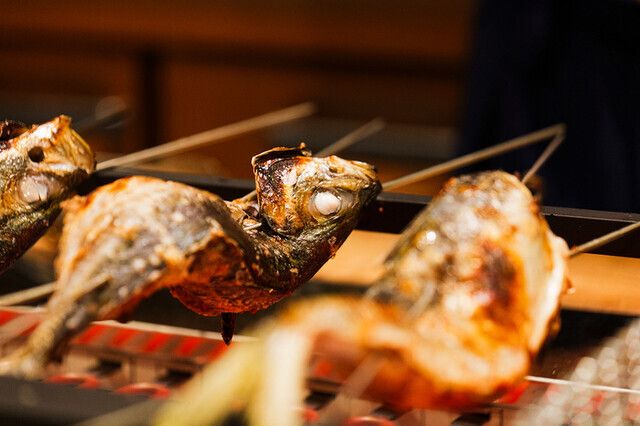 [Free Drinks + Standard Banquet Course] Enjoy our regular course featuring seasonal fresh vegetables, dried mackerel, and other recommended dishes from our robata grill, all finished with fluffy rice cooked in a traditional iron pot!