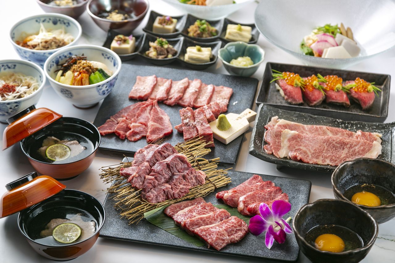 [Reservations Required] "Miyagawa-suji" - A special course to enjoy Japanese Black Wagyu beef and the techniques of Kyoto's Miyagawa-cho Suiren.